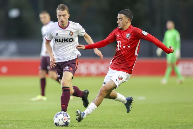 比分自然呈 比分自然呈